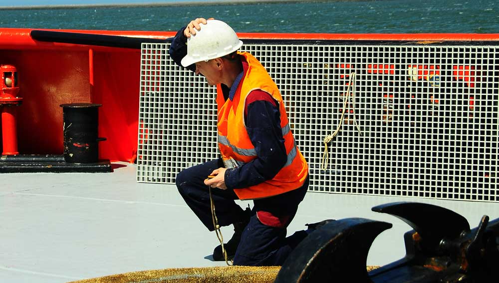 Seafarer at work. Image: Danny Cornelissen Image:Seafarer at work. Image: Danny Cornelissen