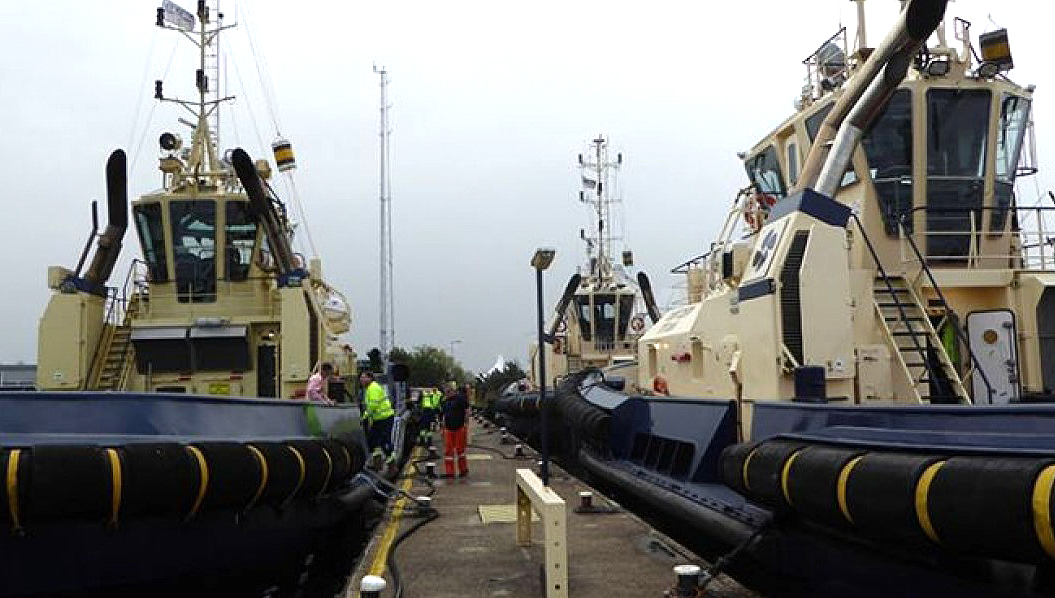 The tug crews put six boats on the go slow at the ports of Amsterdam and Rotterdam. Image: FNV Havens union Image:The tug crews put six boats on the go slow at the ports of Amsterdam and Rotterdam. Image: FNV Havens union