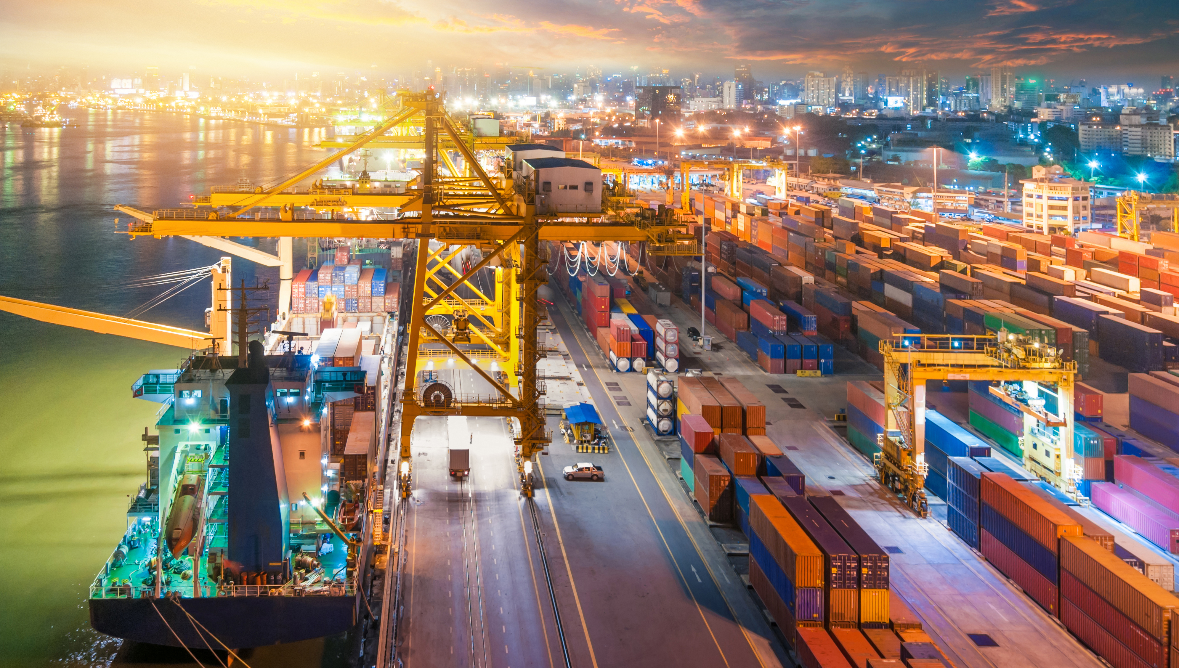 Singapore: One of world's busiest ports will allow crew changes under special circumstances Image:Singapore: One of world's busiest ports will allow crew changes under special circumstances